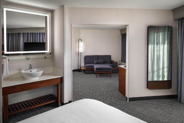 Courtyard by Marriott Los Angeles Century City/Beverly Hills image 16